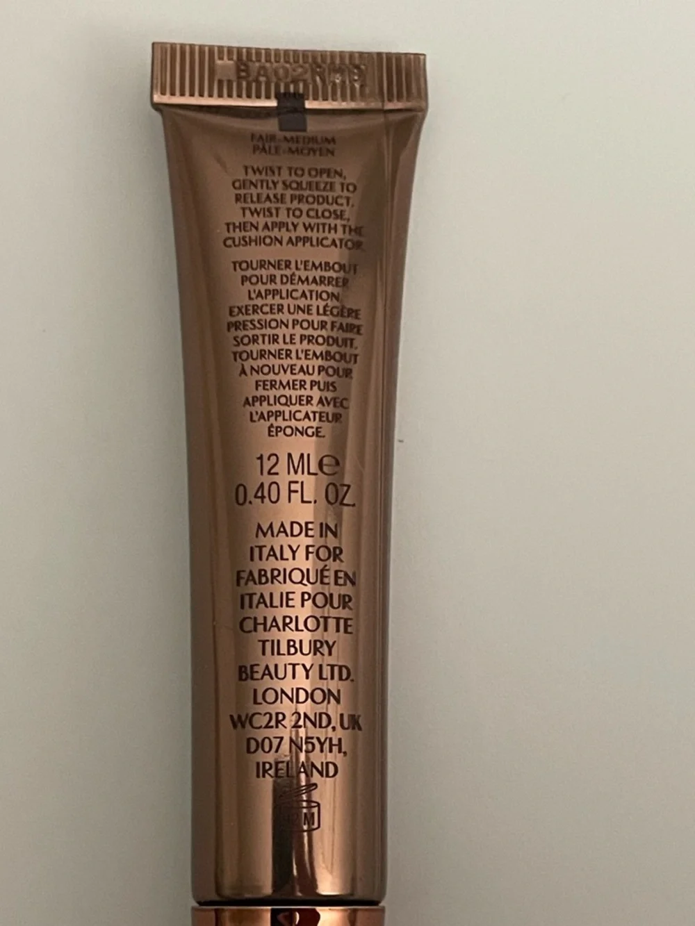 Charlotte Tilbury Hollywood Contour Wand in Fair-Medium Contour Wand